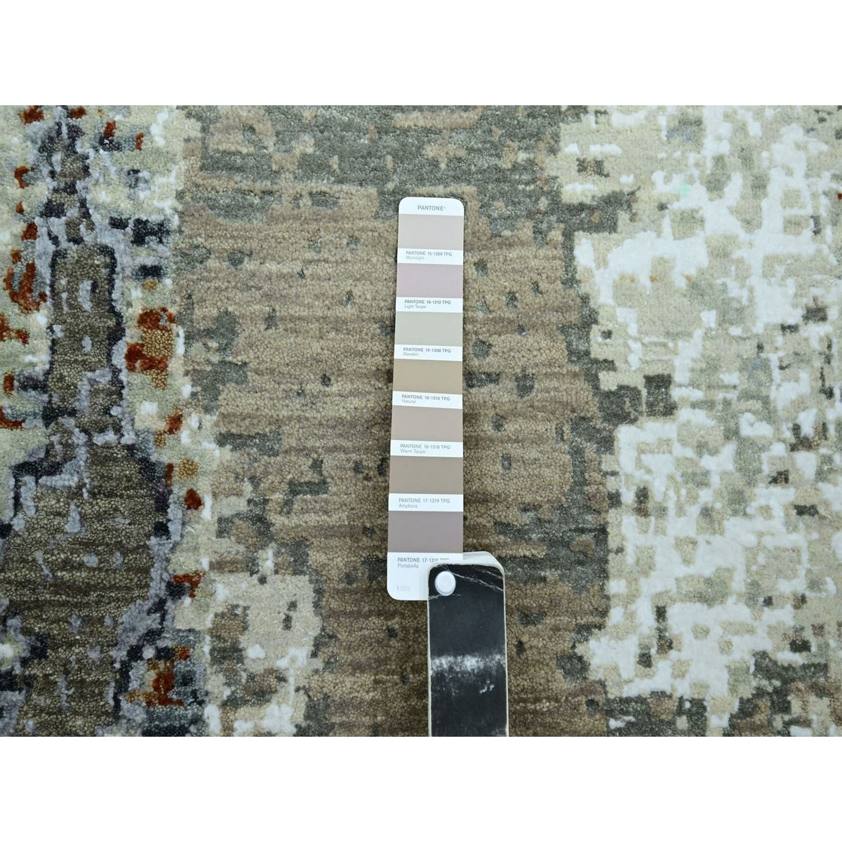 R83270%20008