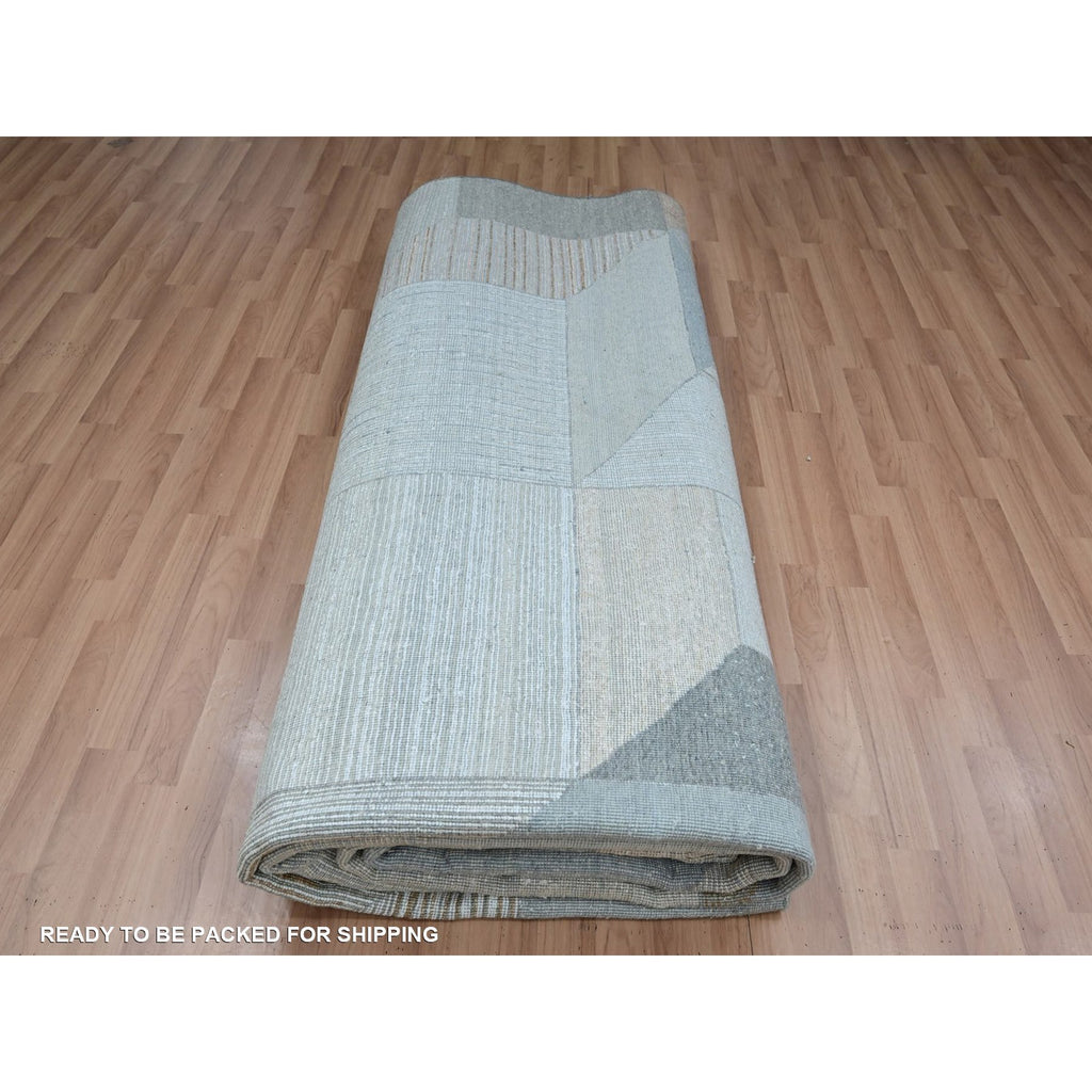 R83275%20010