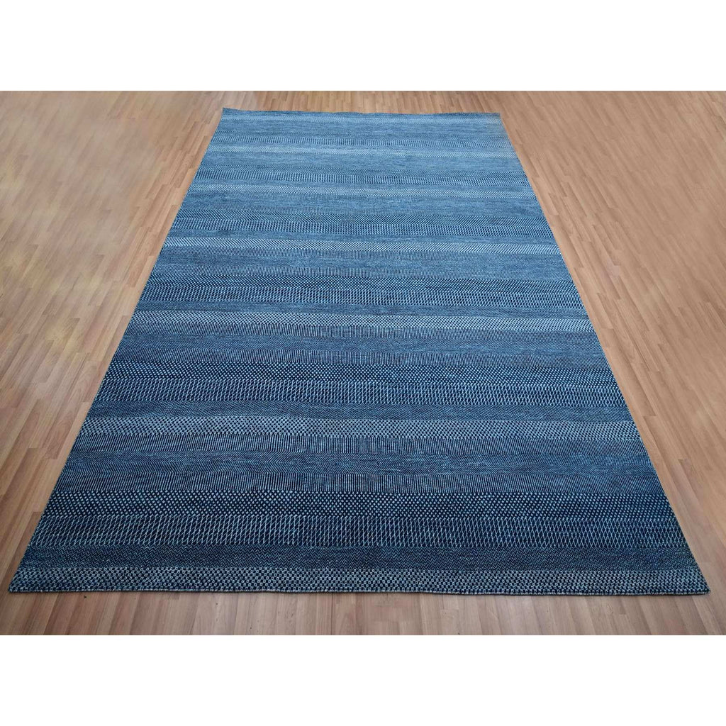 R83301%20003