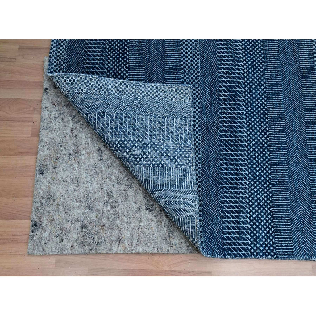 R83301%20005