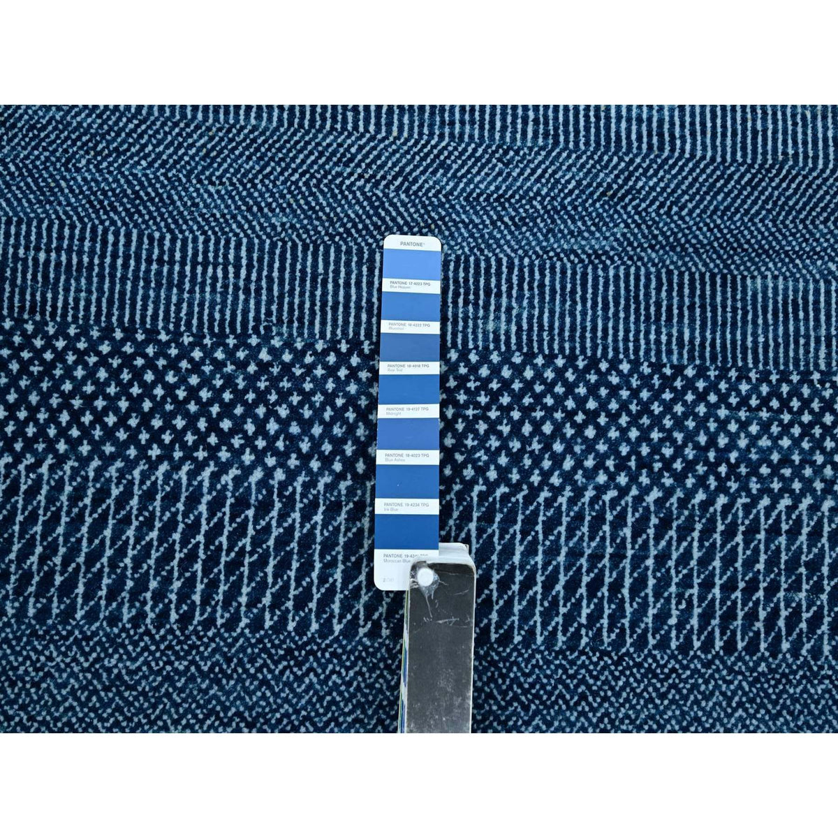 R83301%20008