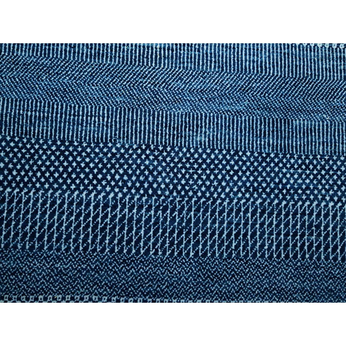 R83301%20009