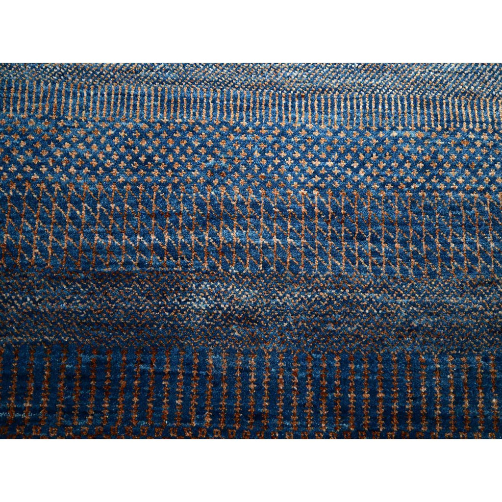 R83302%20009