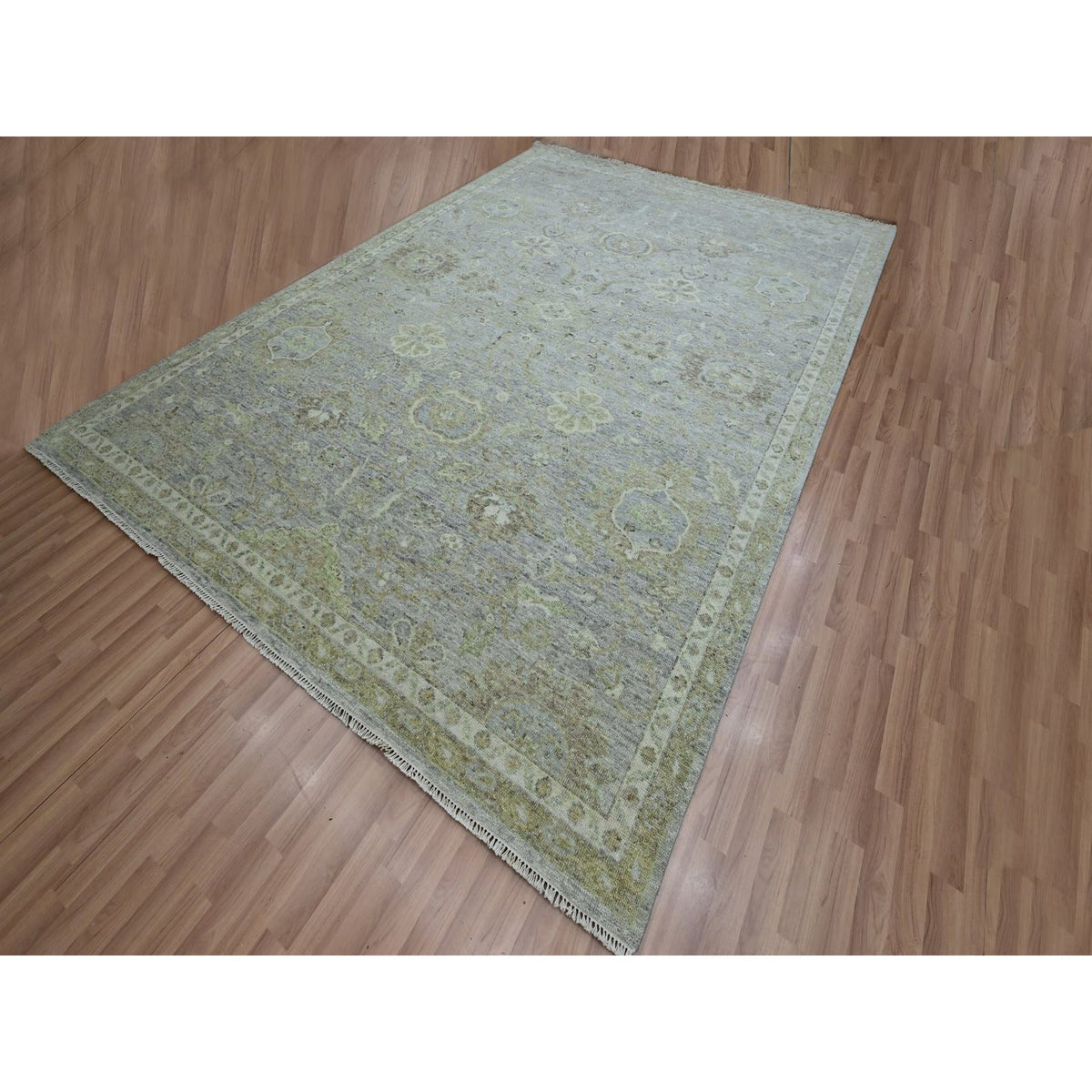 R83306%20004