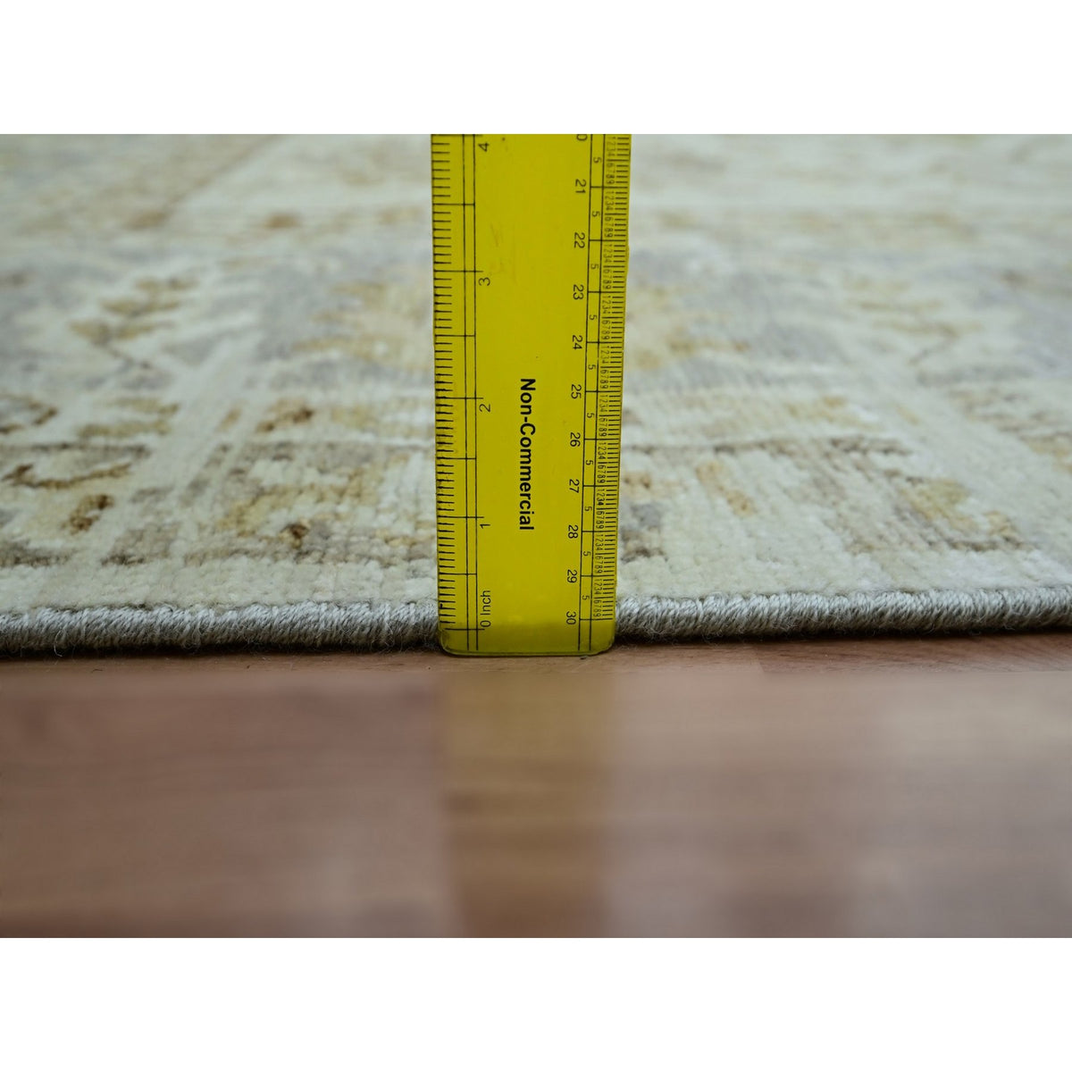 R83307%20011
