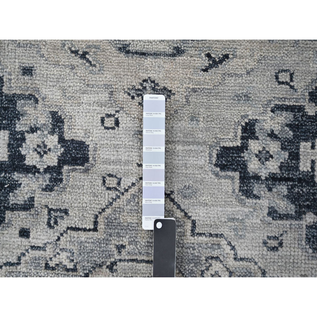 R84022%20008
