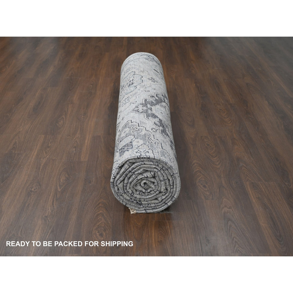 R84023%20010
