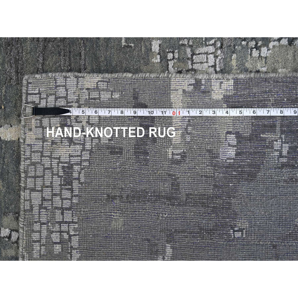 R84031%20012