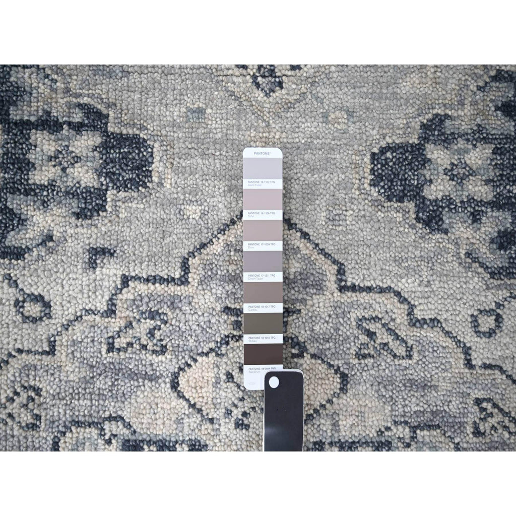 R84071%20004