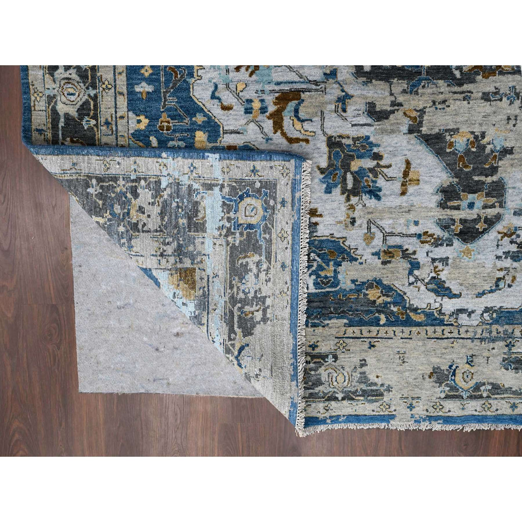 R84128%20005