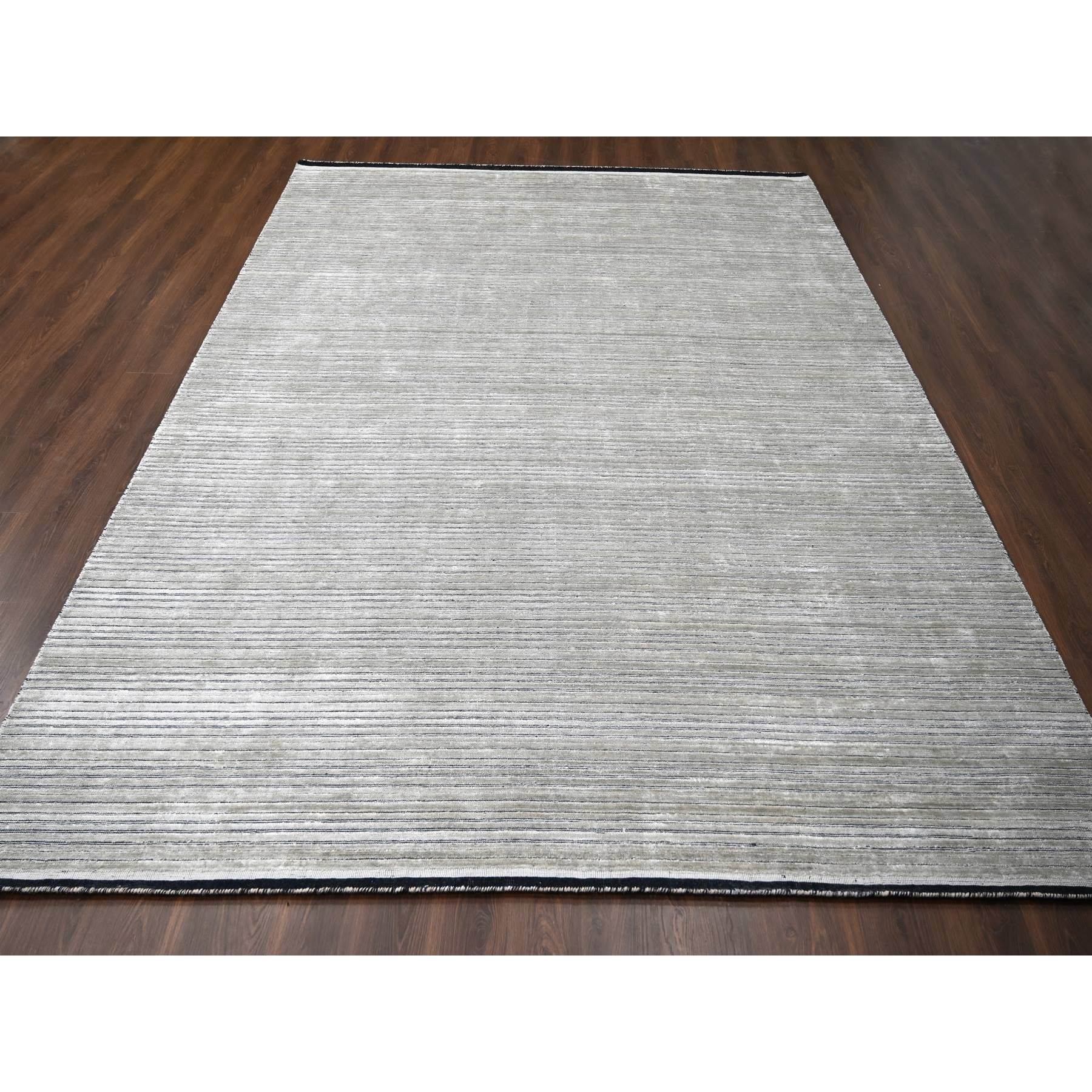 R84165%20003