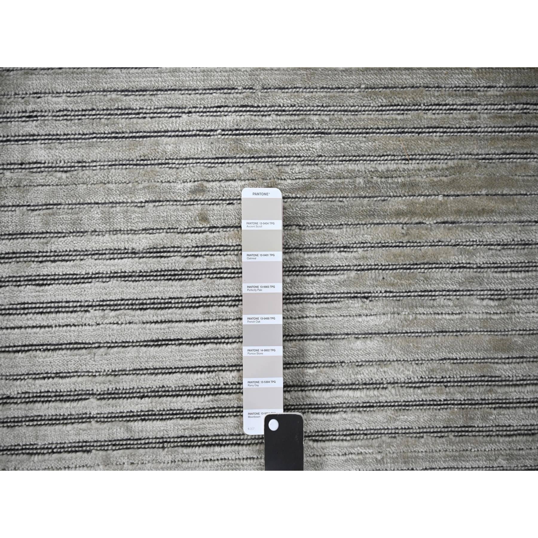 R84165%20008