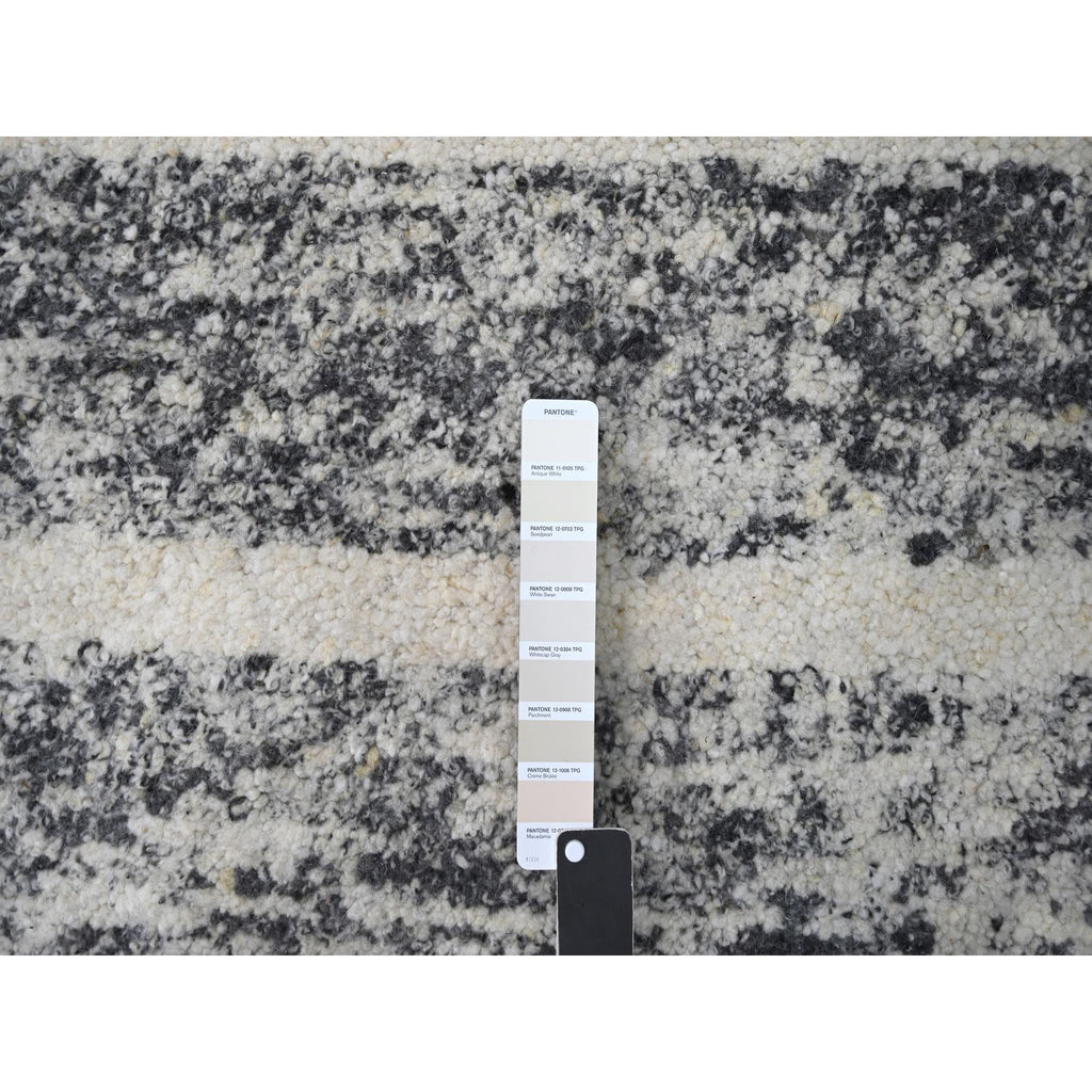 R84183%20008