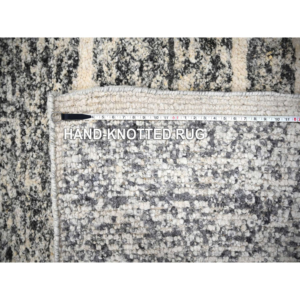 R84185%20012