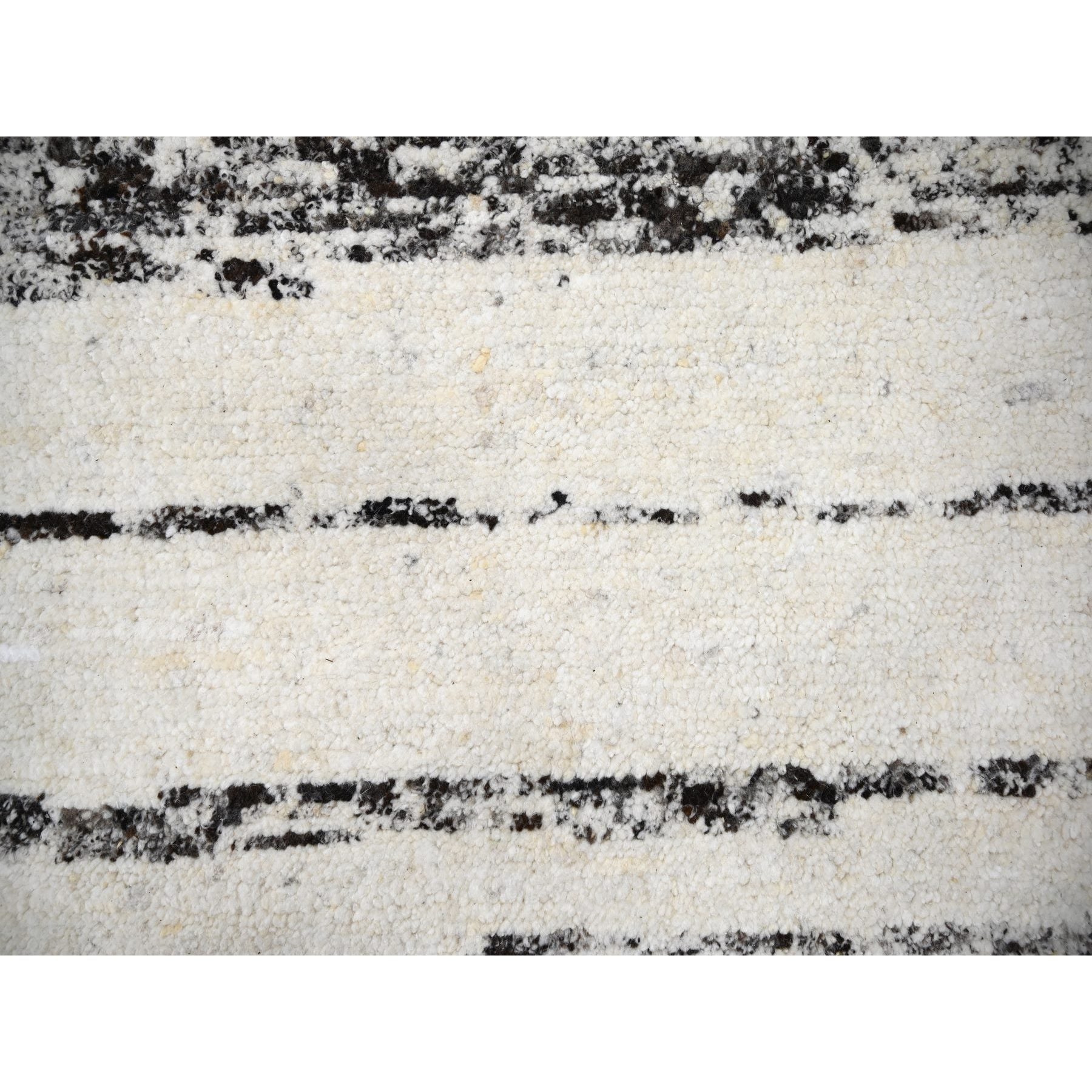 R84191%20009