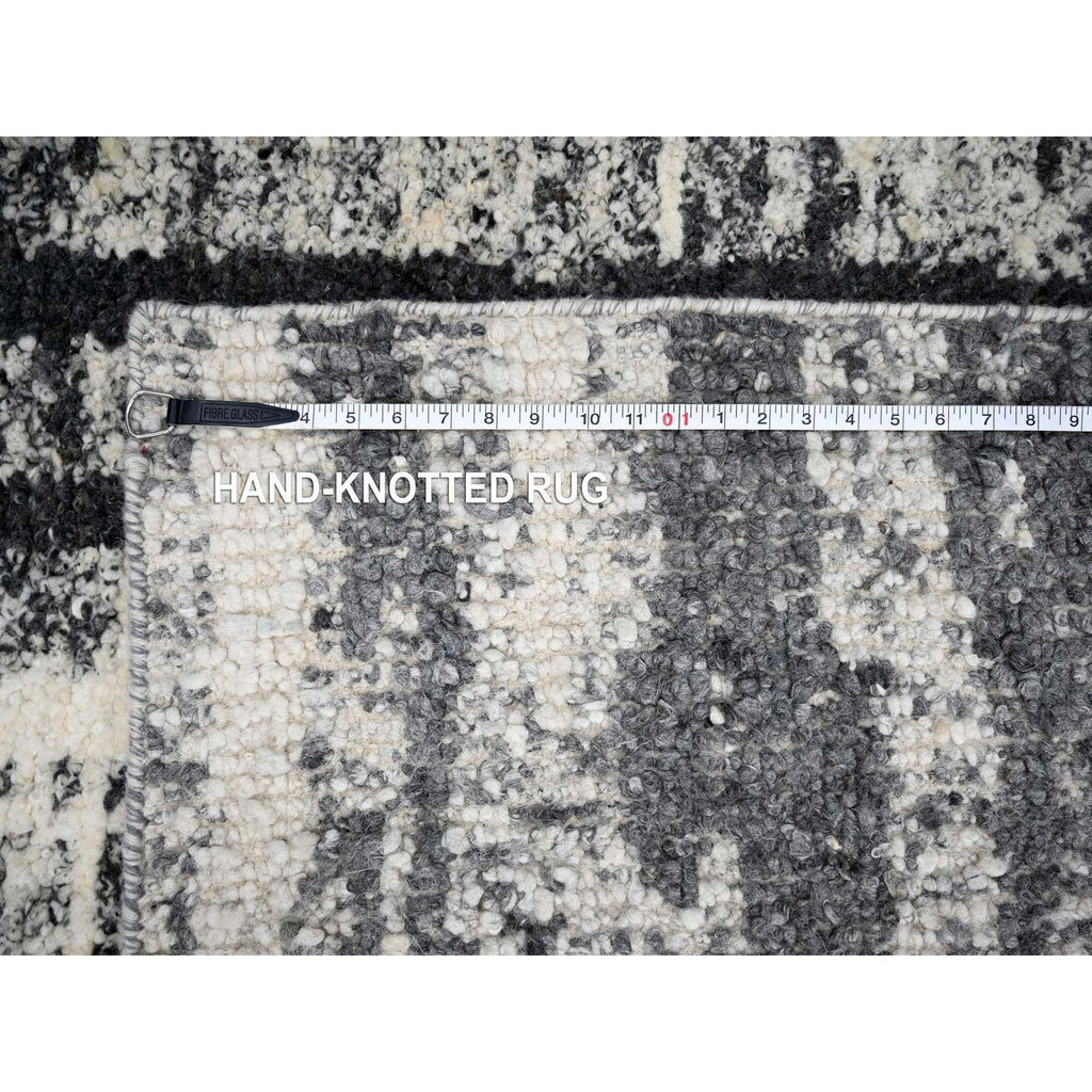 R84209%20012