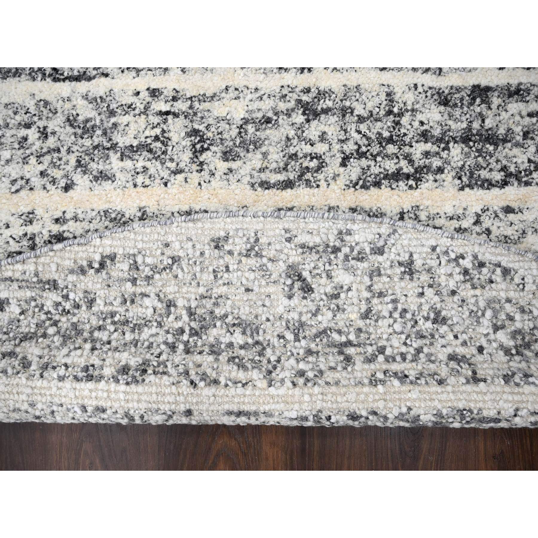 R84214%20003