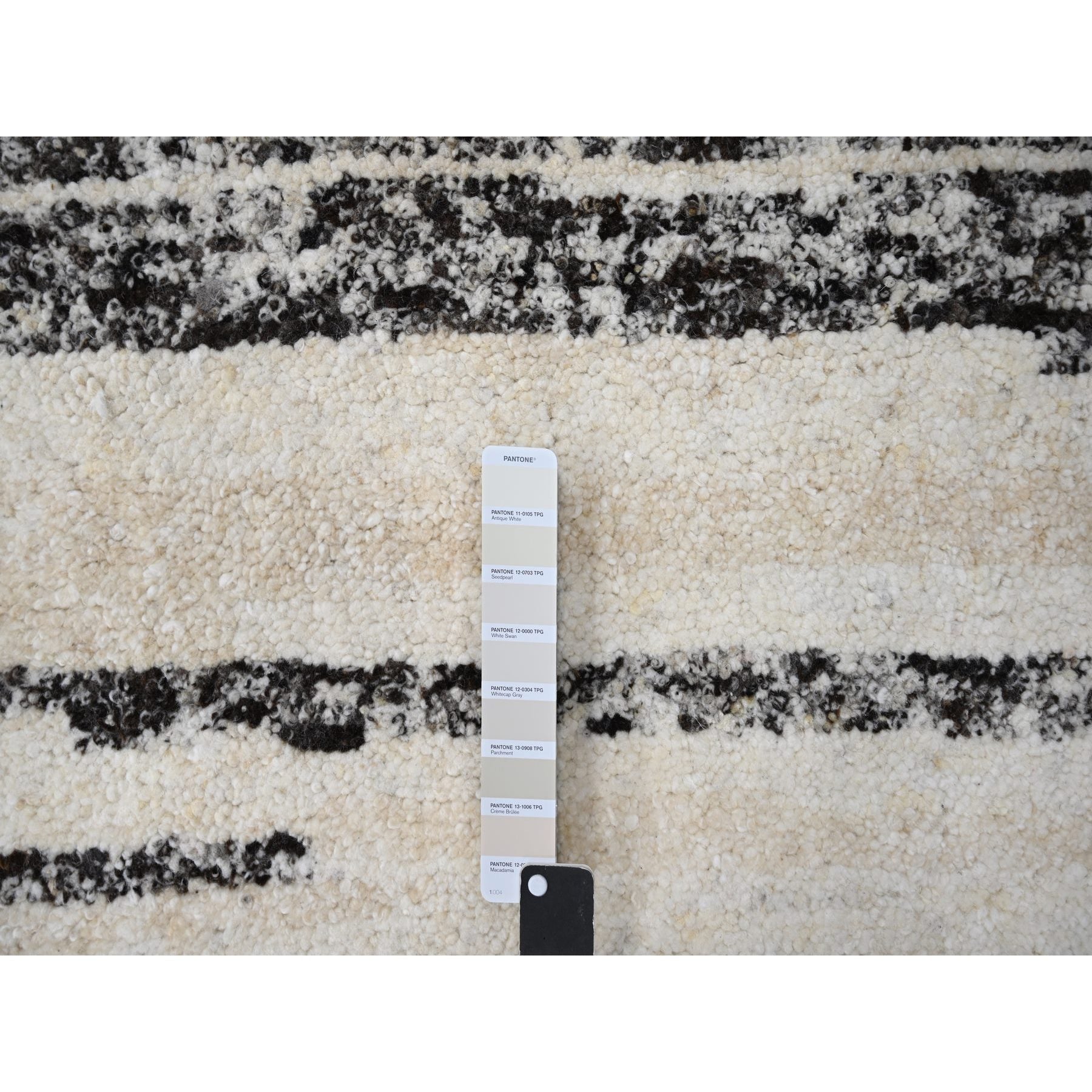 R84215%20004