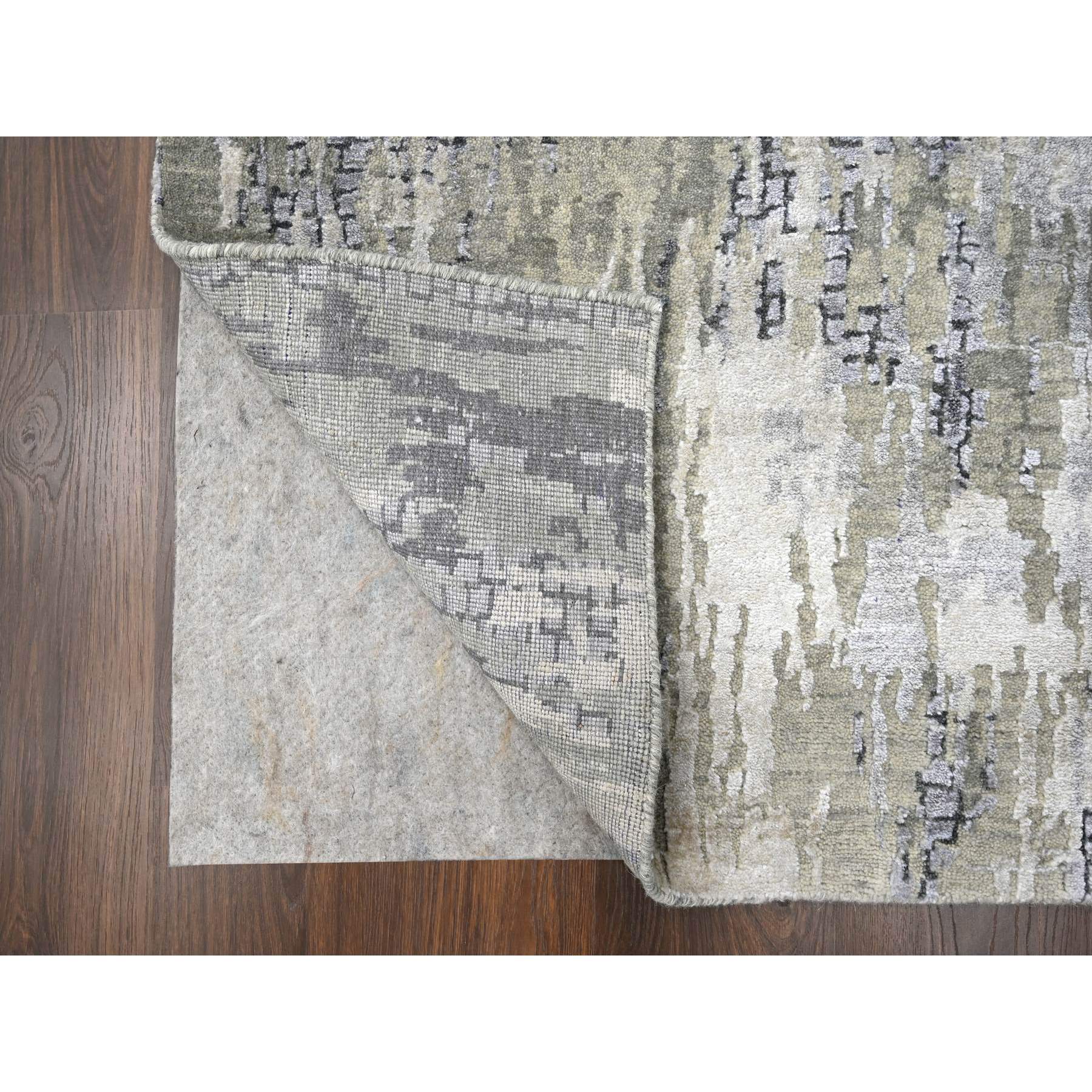 R84234%20003
