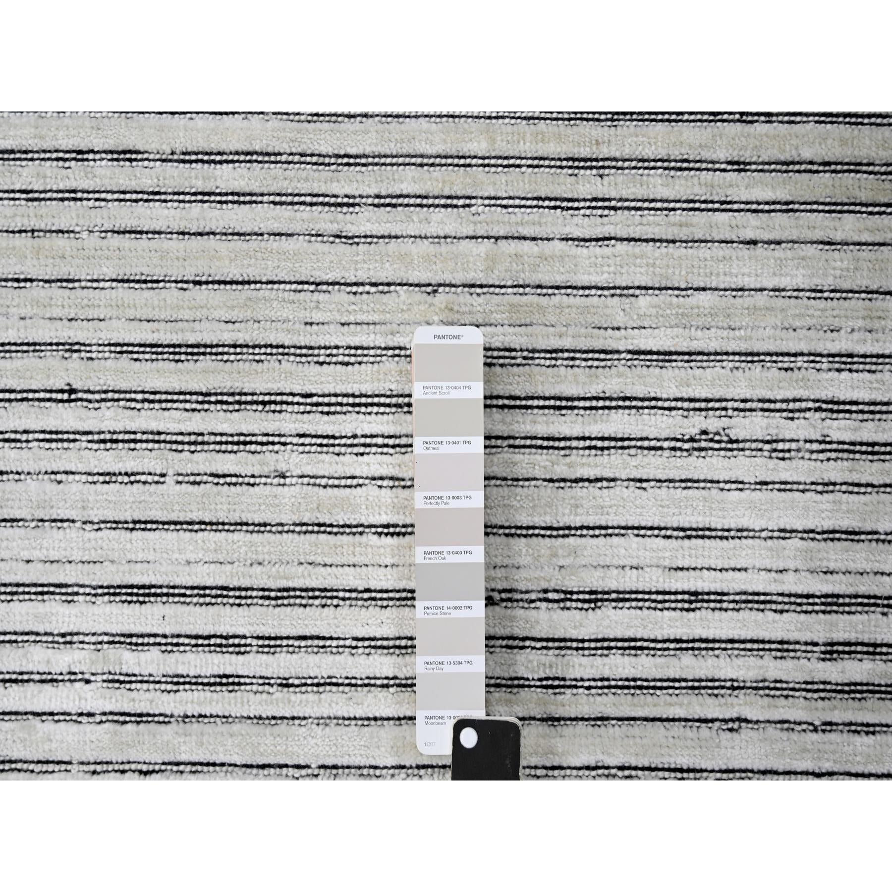 R84279%20008