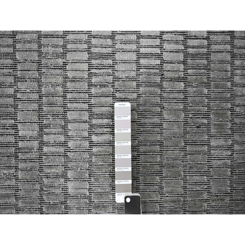 R84307%20008