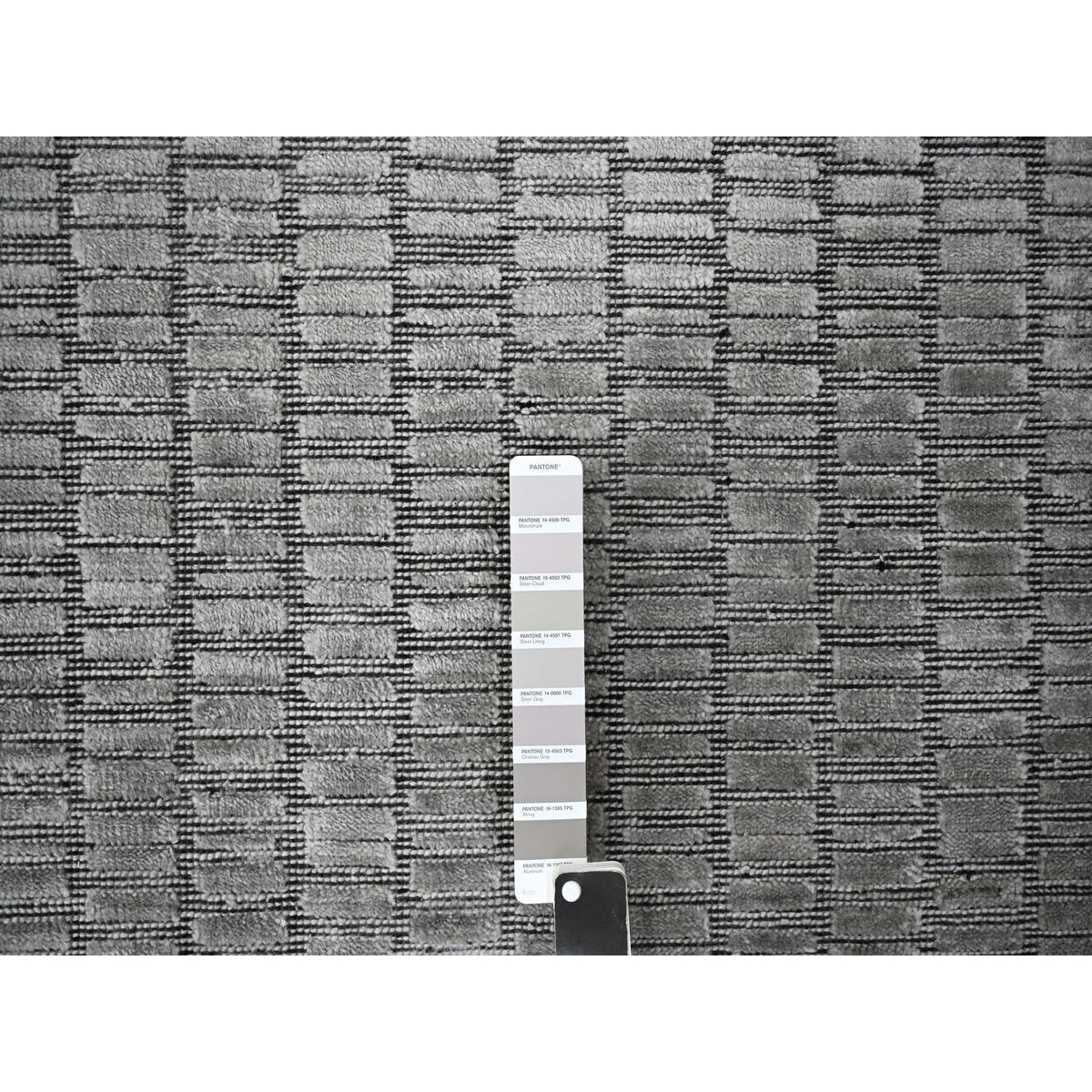 R84307%20008