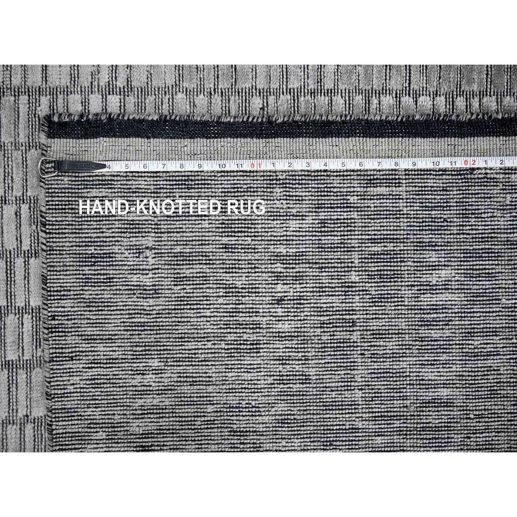 R84307%20012