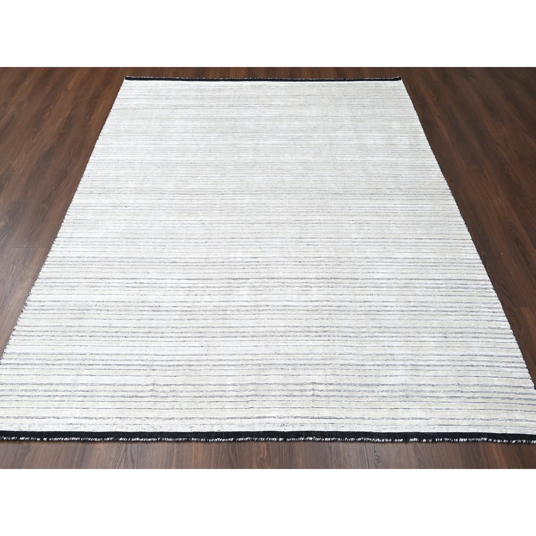 R84349%20003