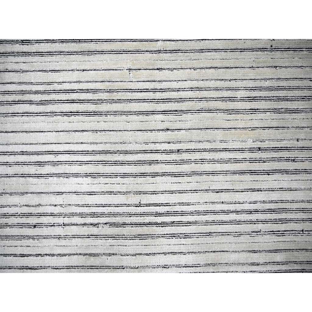 R84394%20009