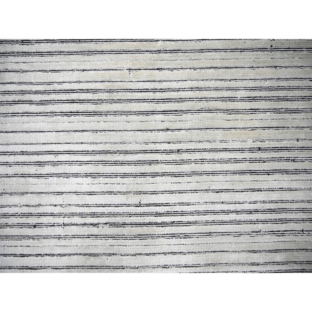 R84394%20009