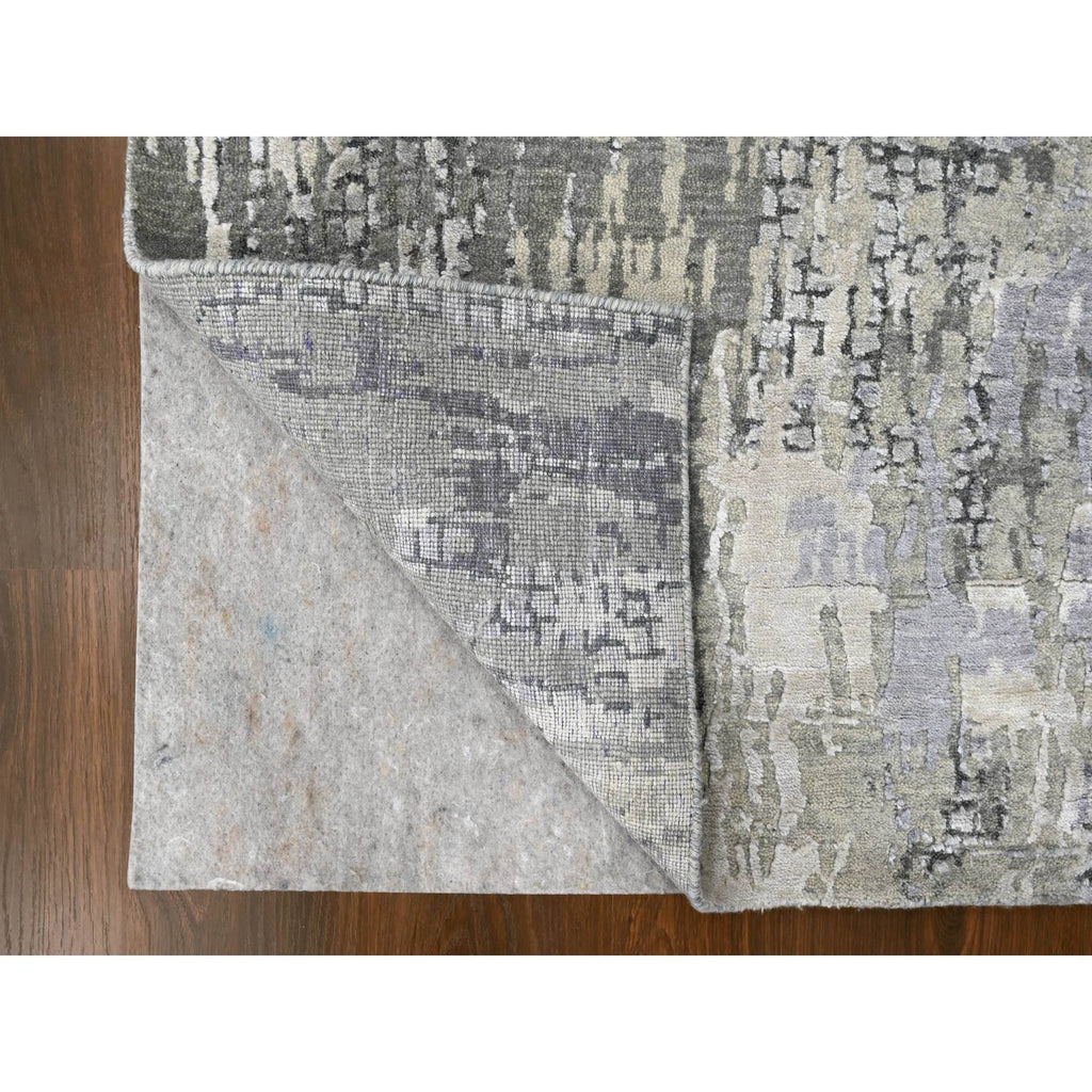 R84517%20003