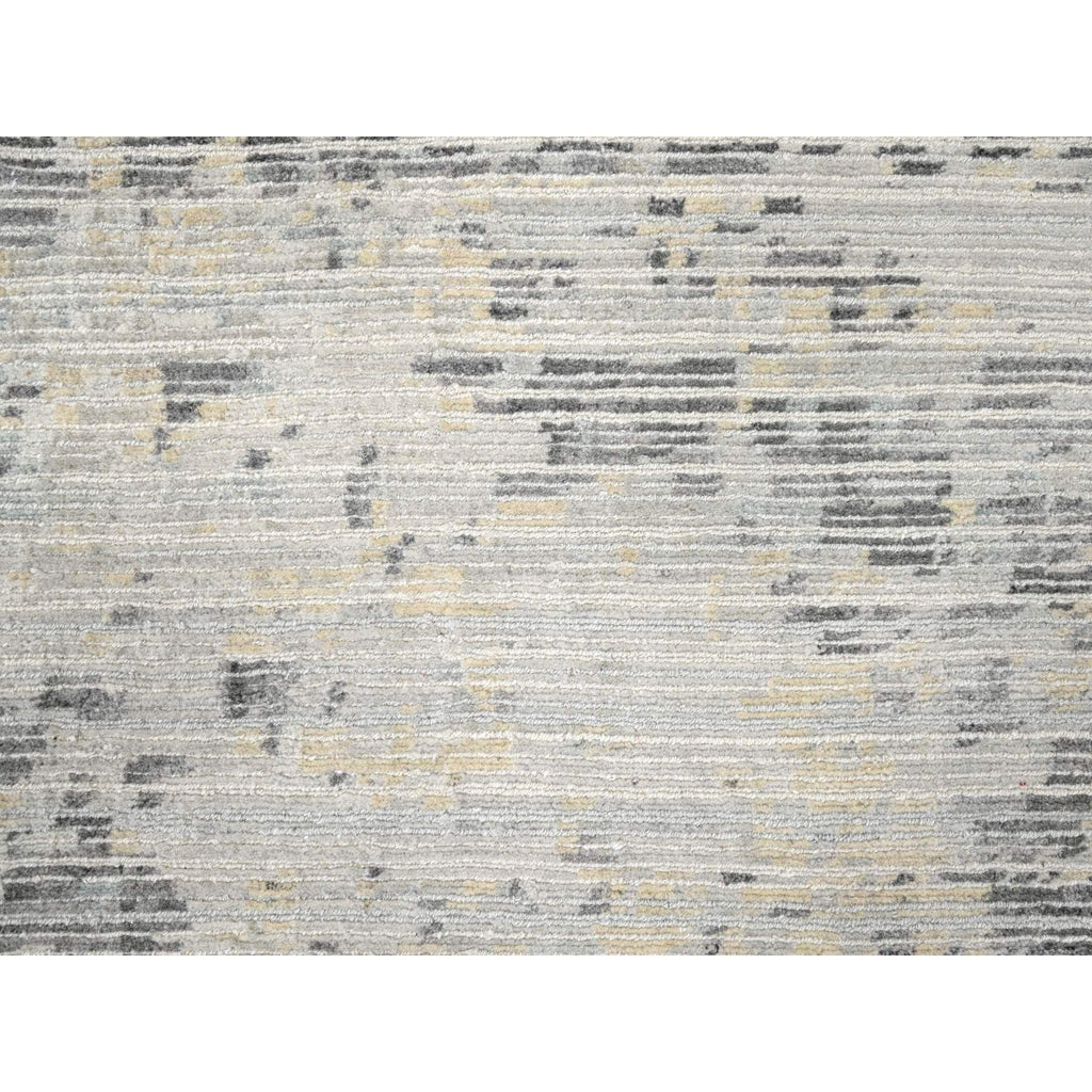 R84579%20009