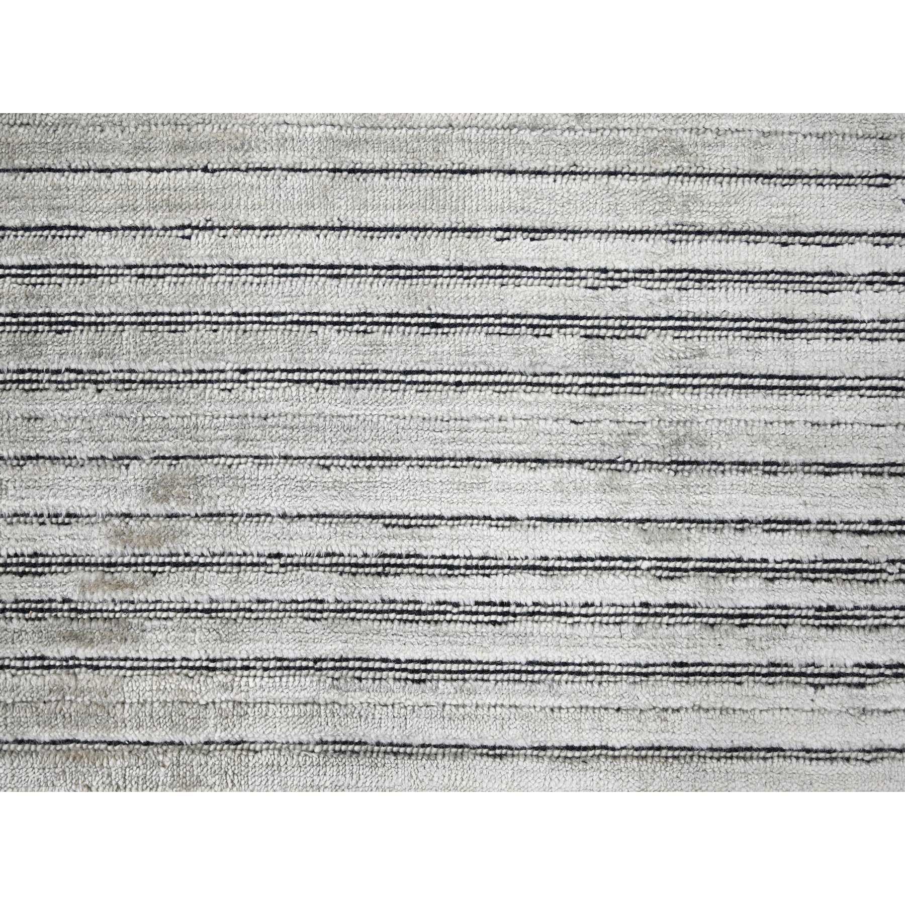 R84580%20009