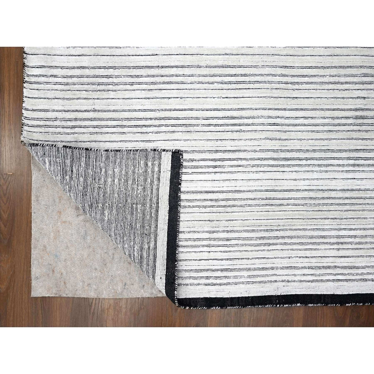 R84582%20005