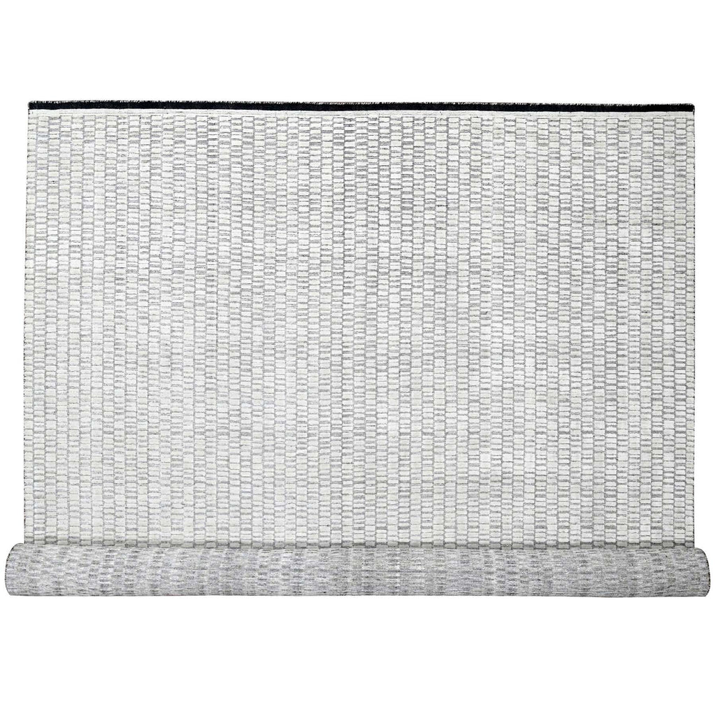 R84586%20001
