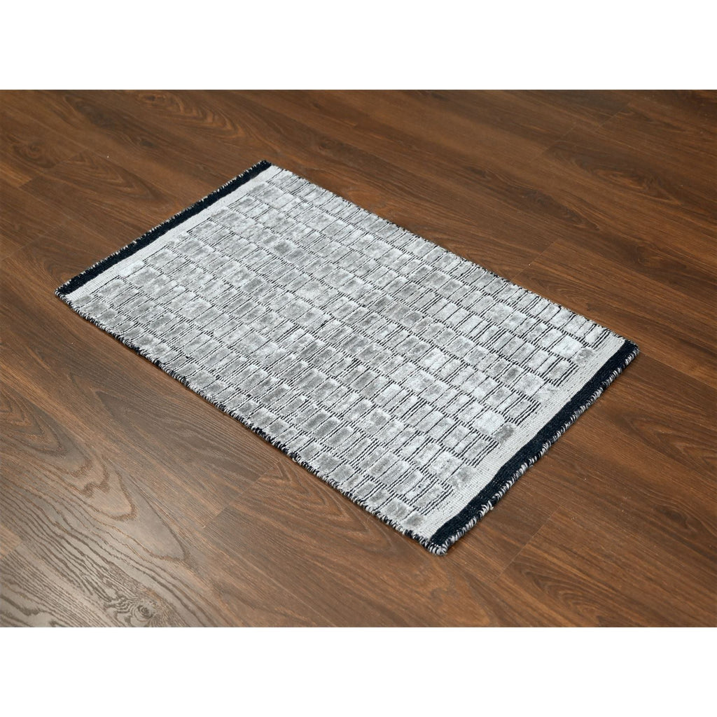 R84656%20002