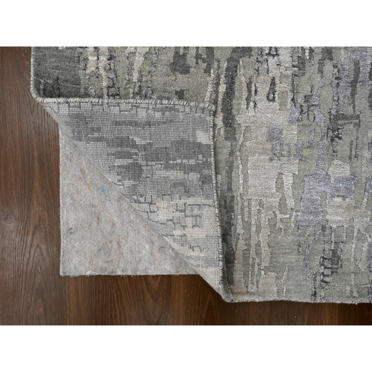 R84728%20003