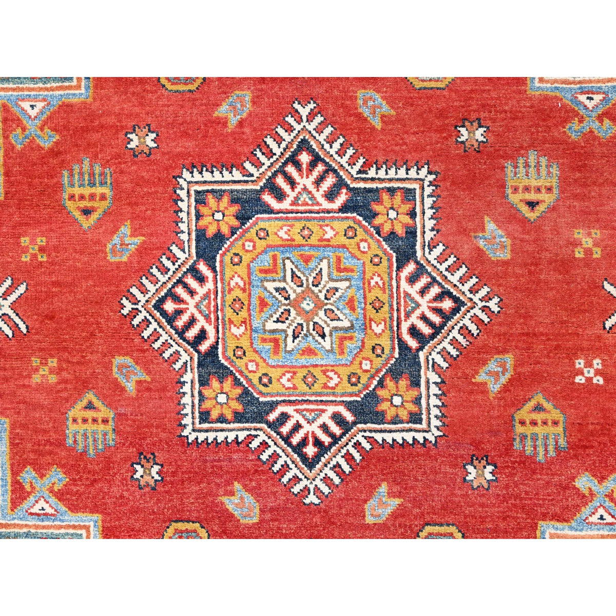 R85413%20009