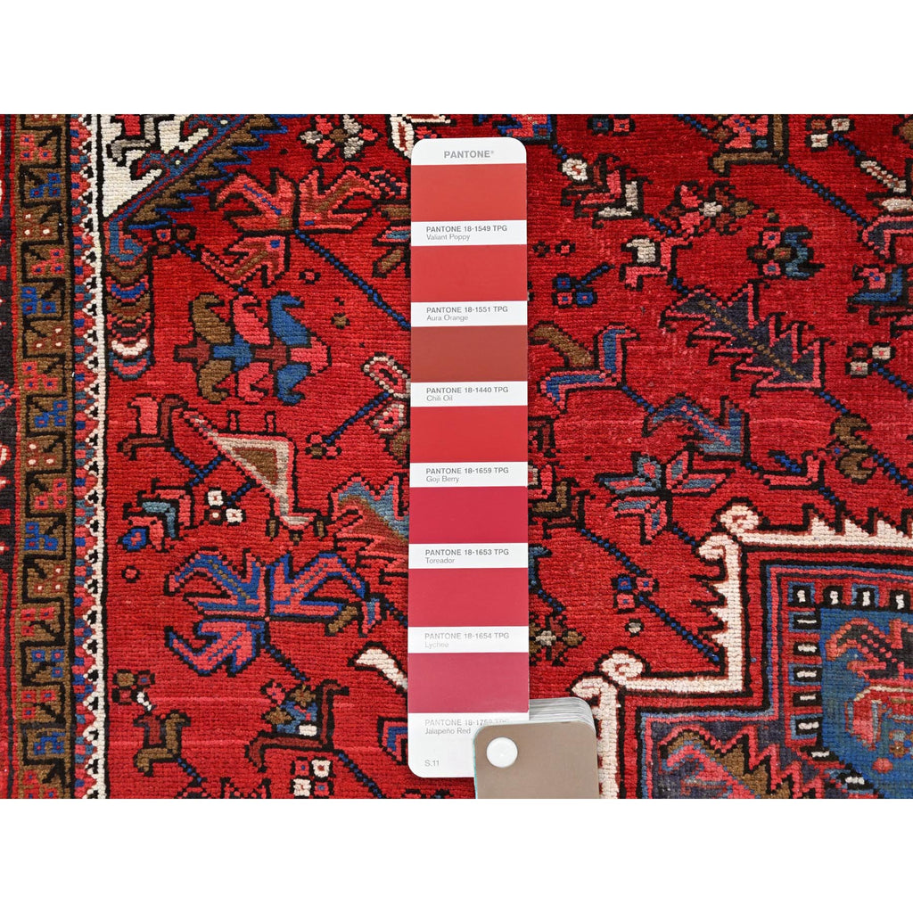 R85682%20008