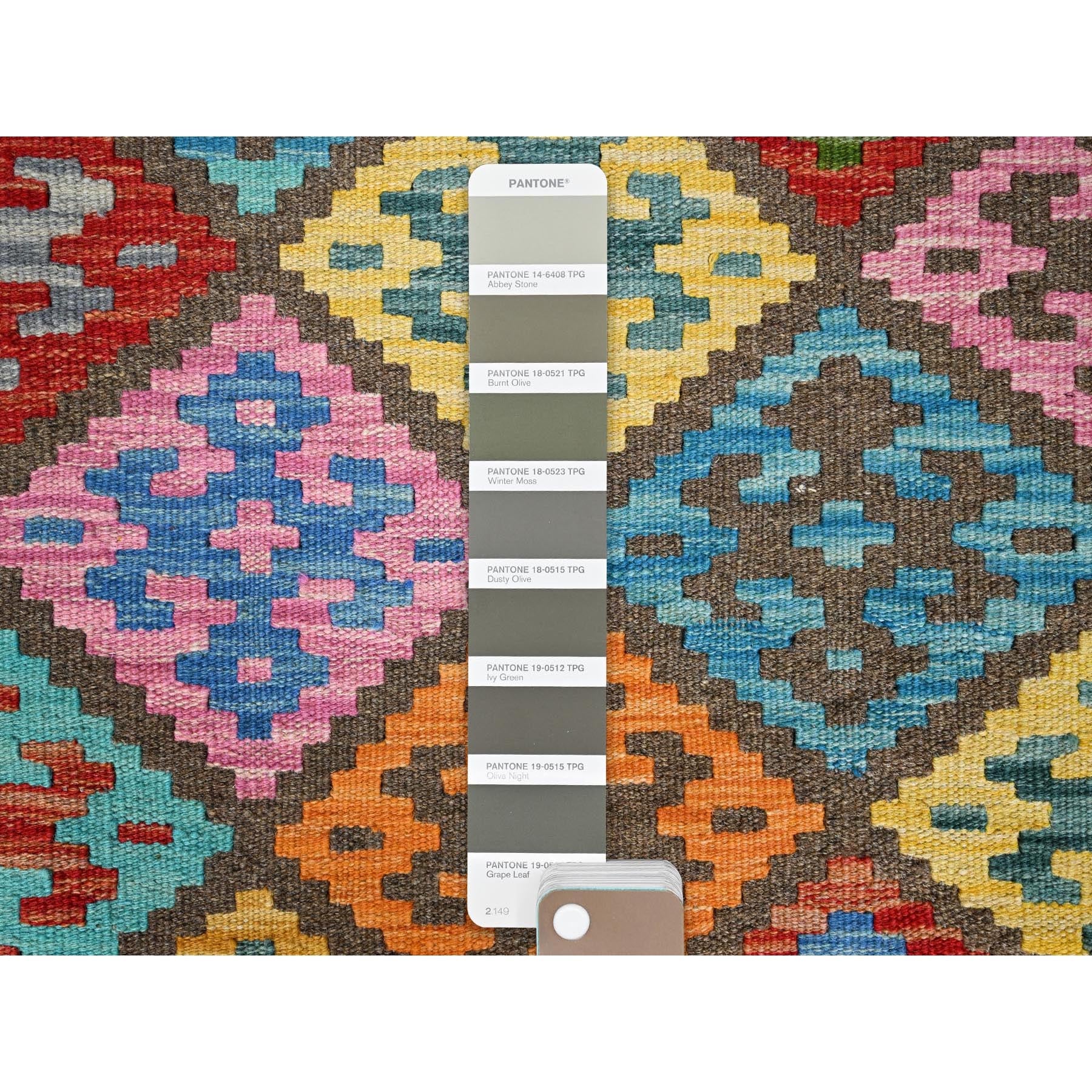 R85719%20004