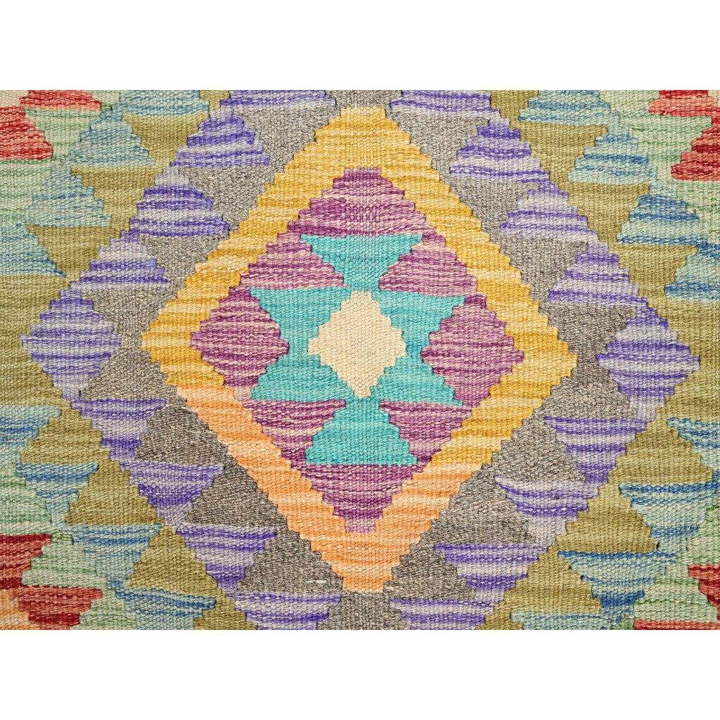 R85745%20002