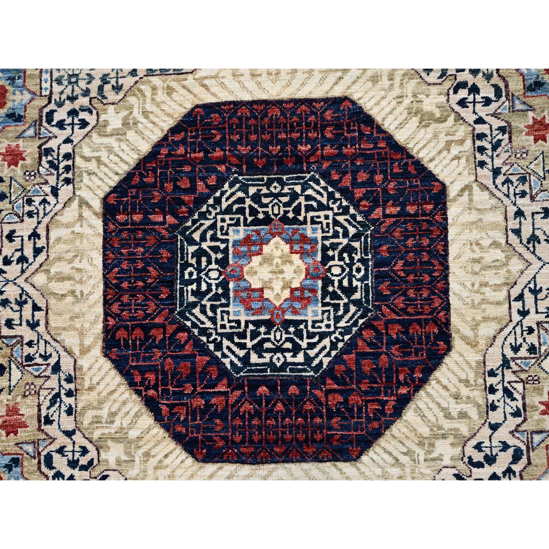 R85879%20009