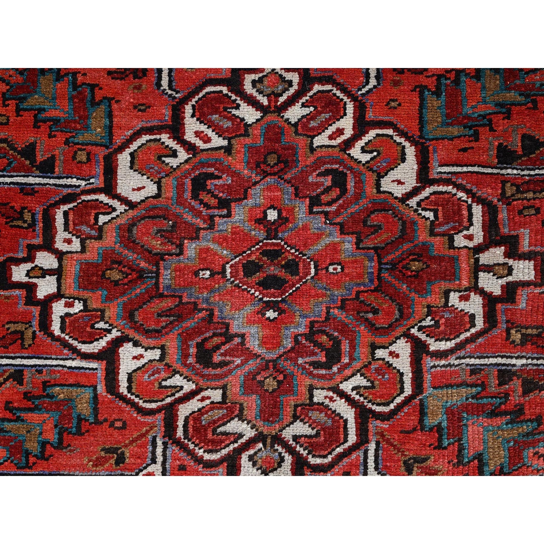R85915%20009