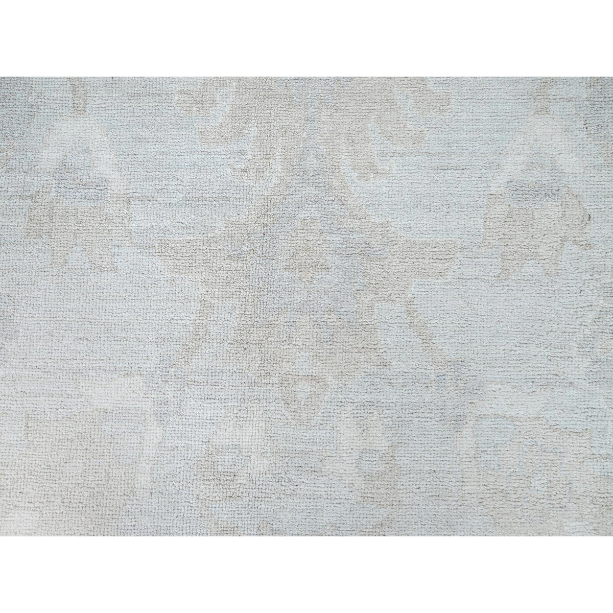 R86705%20009