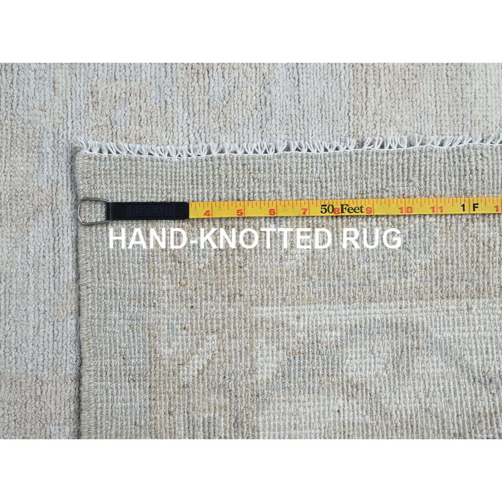 R86705%20012