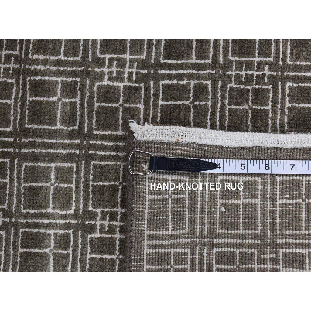R87030%20012