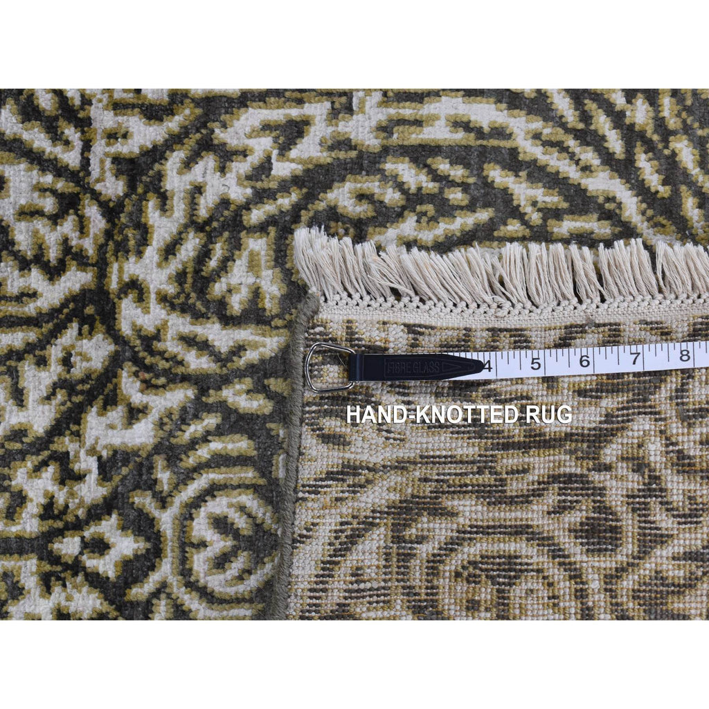 R87081%20012