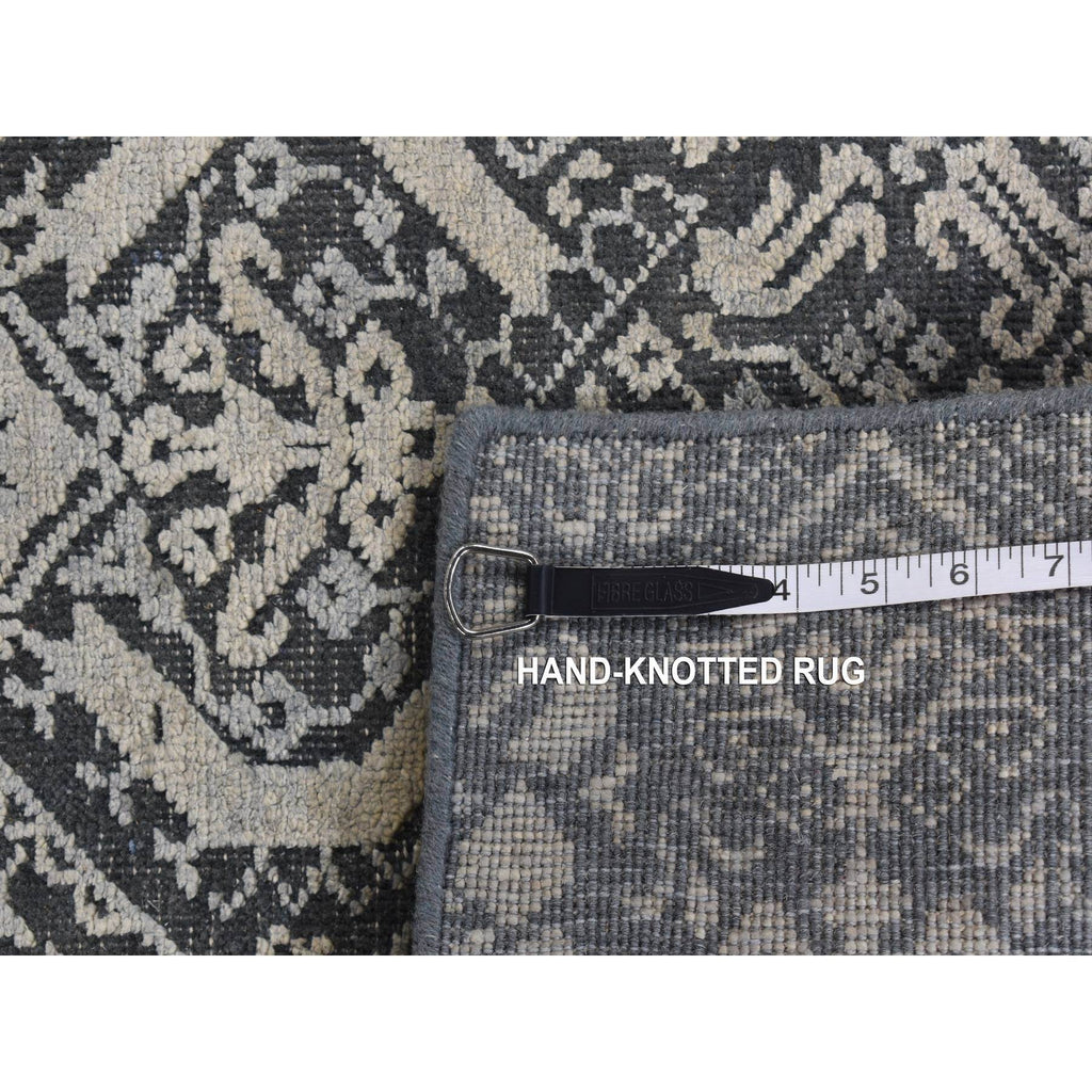 R87094%20012
