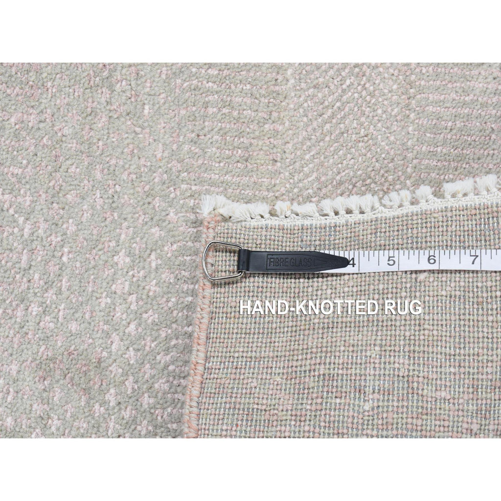 R87302%20008
