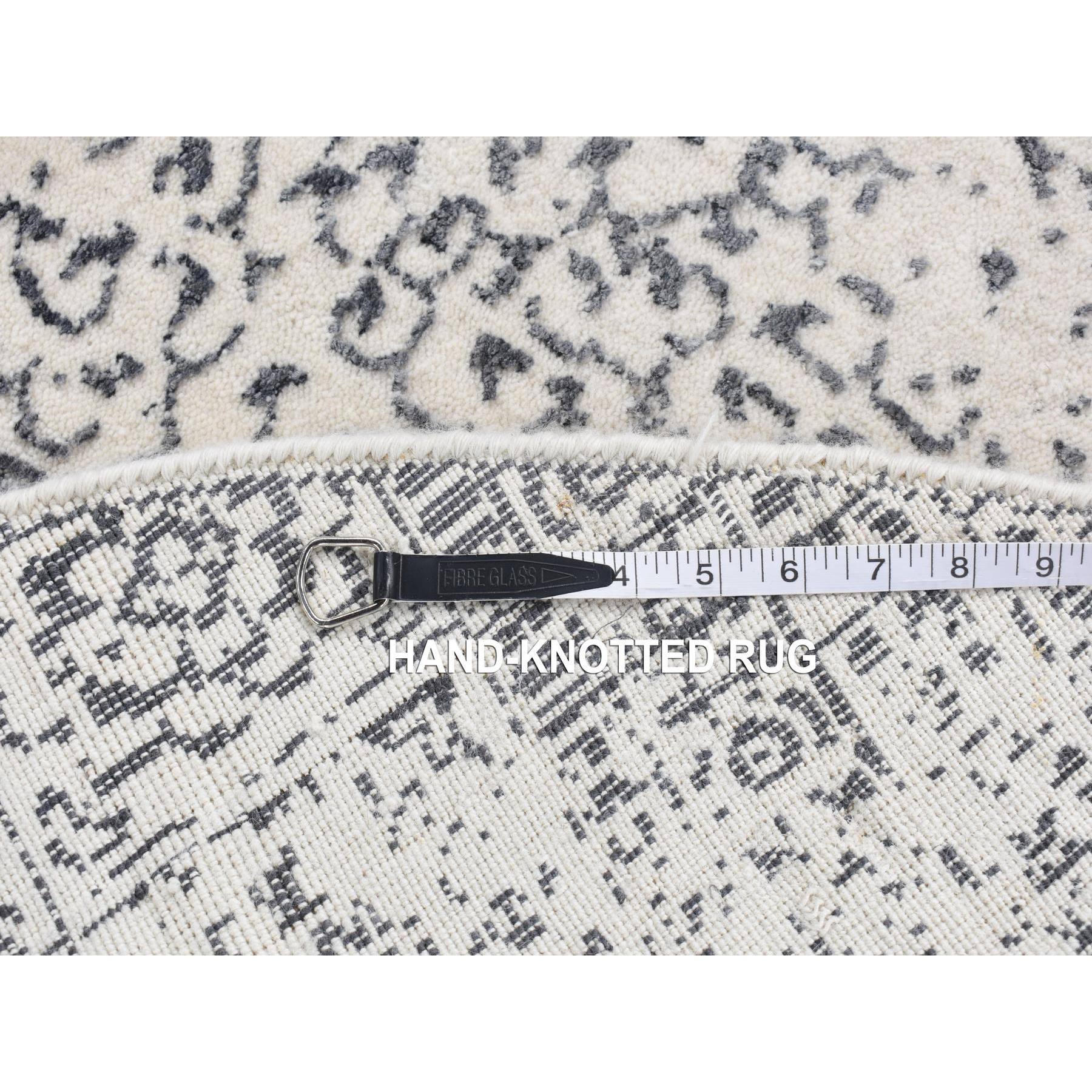 R87714%20009